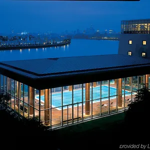 Canary Riverside Plaza London