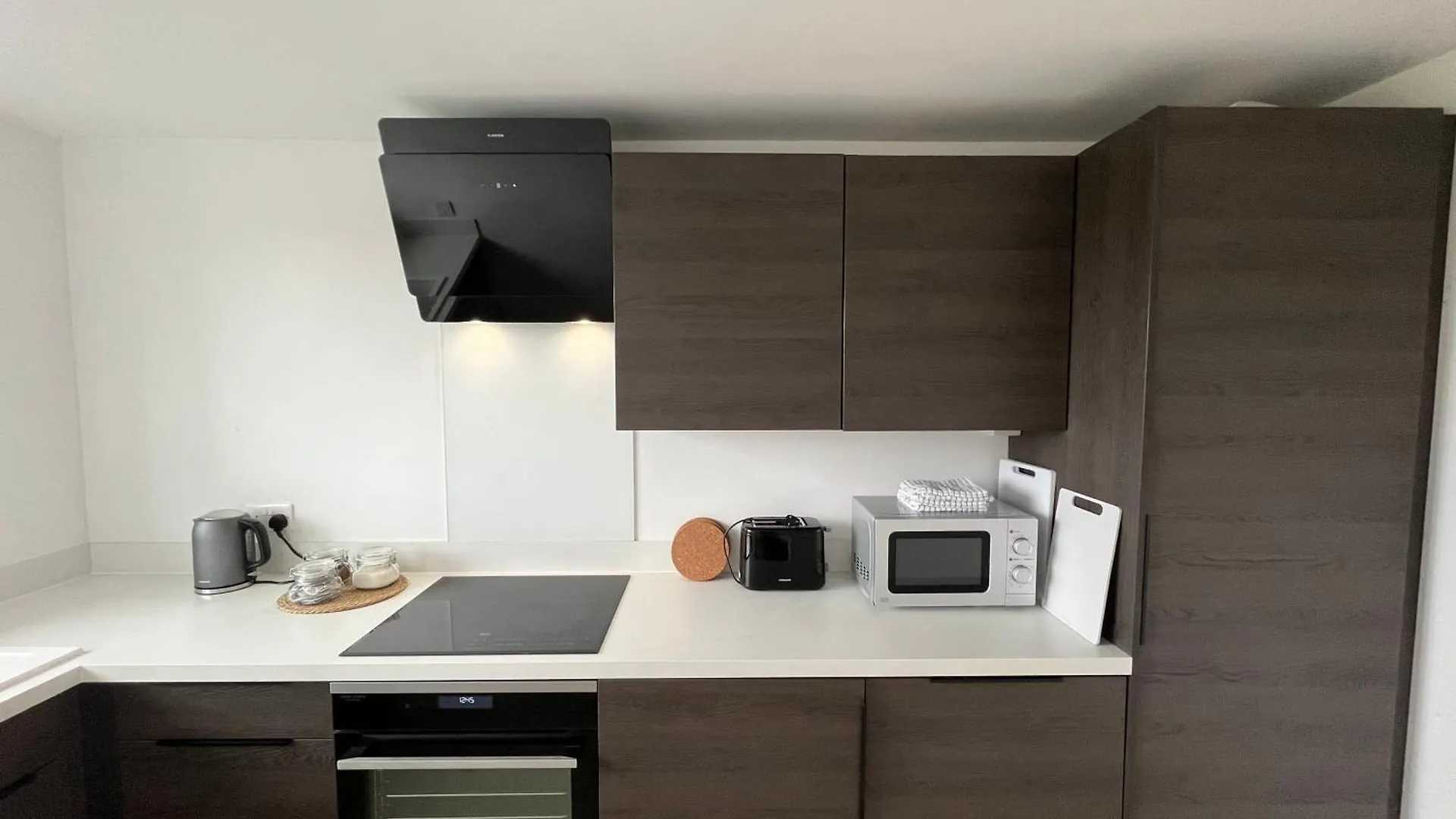 Spacious 2 Bed Flat Near Elizabeth Line Лондон Апартаменты